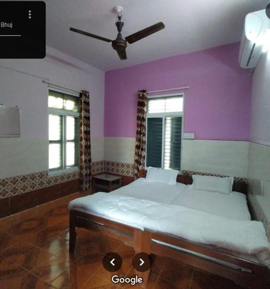 City Guest House Bhuj Buitenkant foto